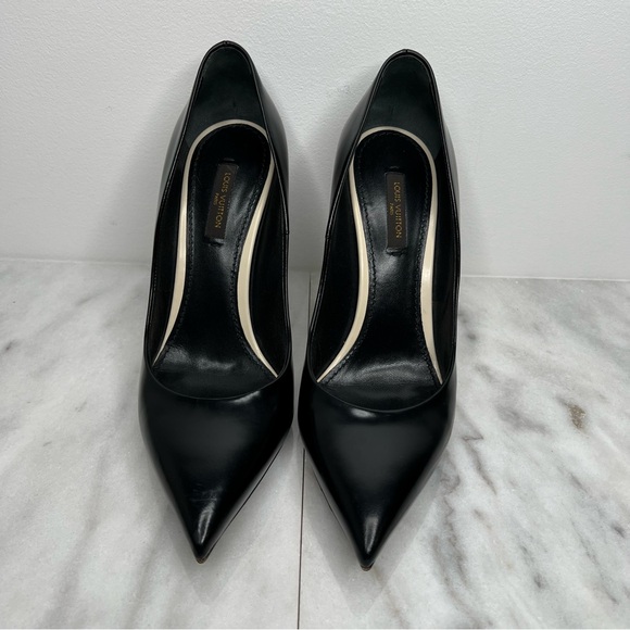 Louis Vuitton Black Smooth Leather Heeled Pumps - Picture 10 of 11